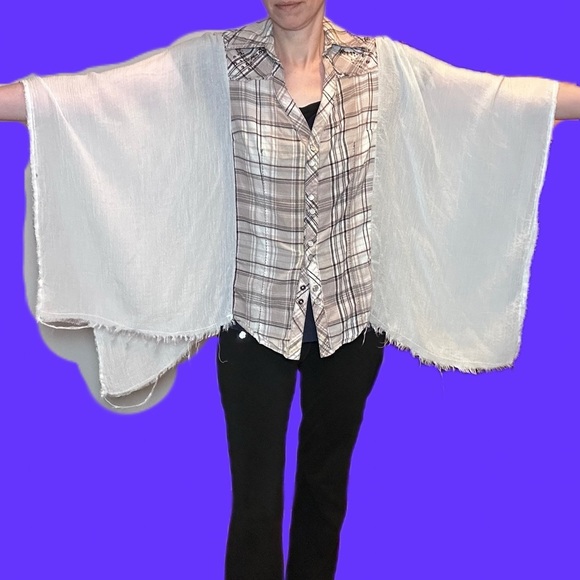 Johnny Cash poncho upcycle shear raw hem - Picture 2 of 11